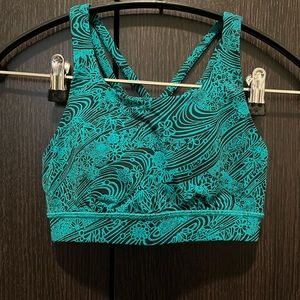 Lululemon sports bra